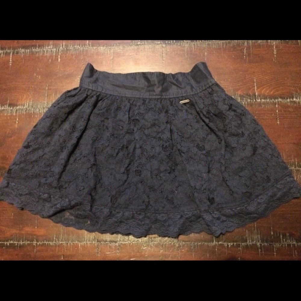 Lace Hollister skirt